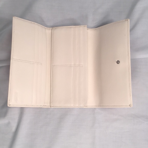 Tri-Fold Coach Wallet - Picture 3 of 4